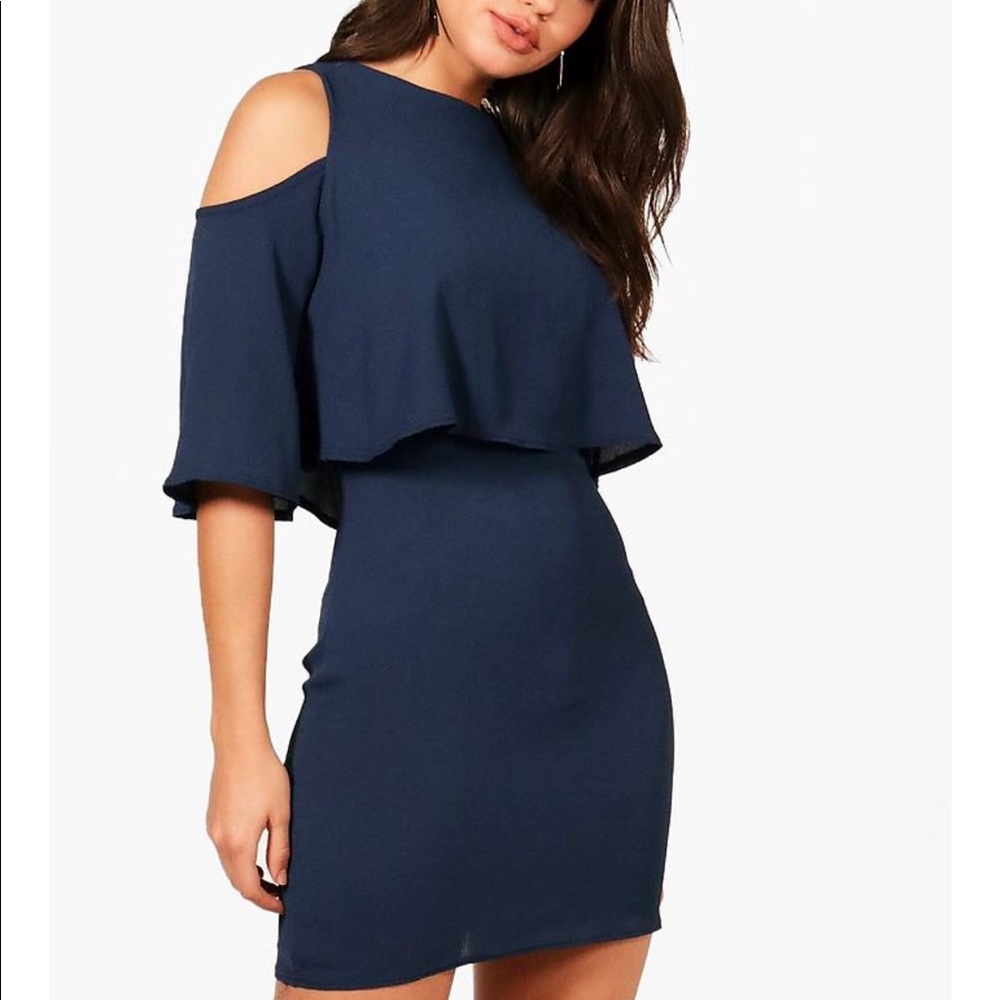 NWT boohoo cold shoulder dress navy size 12 🥂🍾